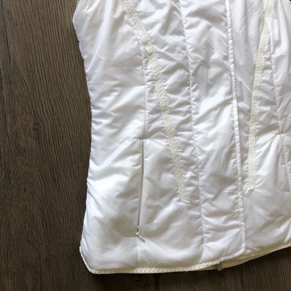 Rare Lululemon Glacier Vest. - Picture 4 of 15